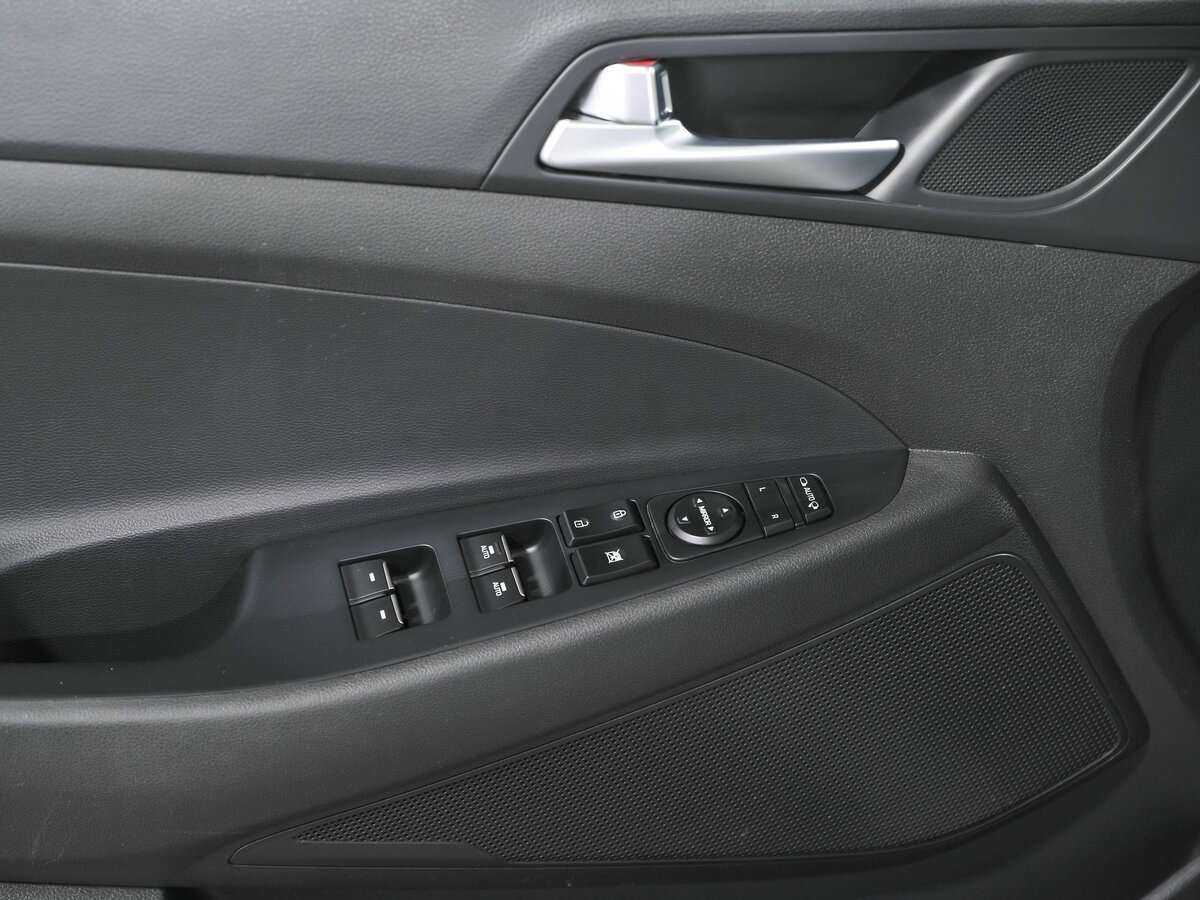 Купить Hyundai Tucson с пробегом. Фото: #14