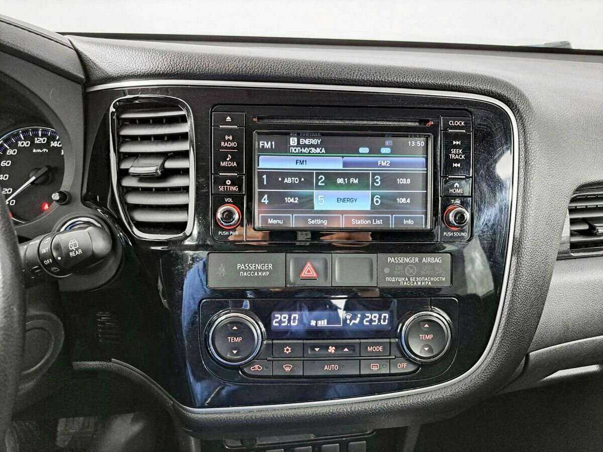 Купить Mitsubishi Outlander с пробегом. Фото: #12