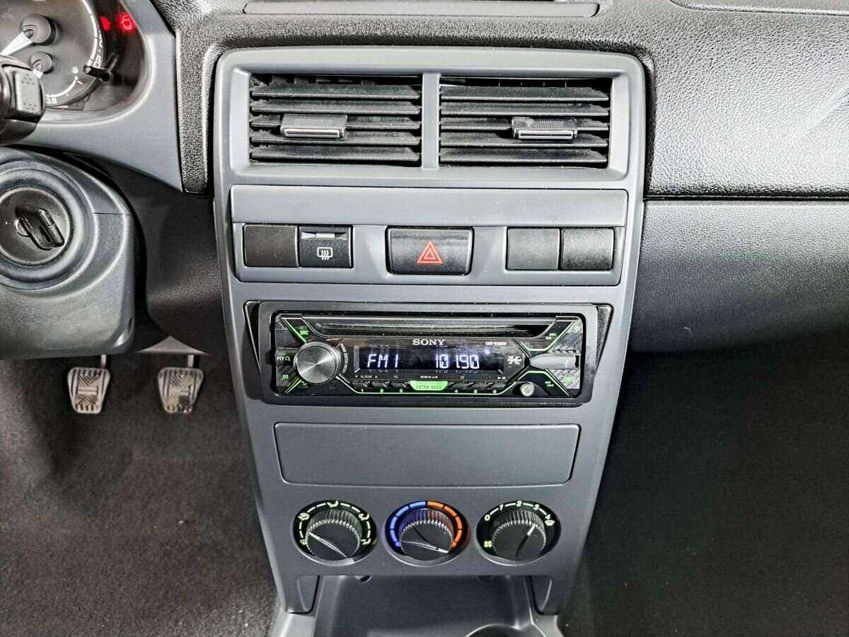 Купить Lada (ВАЗ) Priora с пробегом. Фото: #14