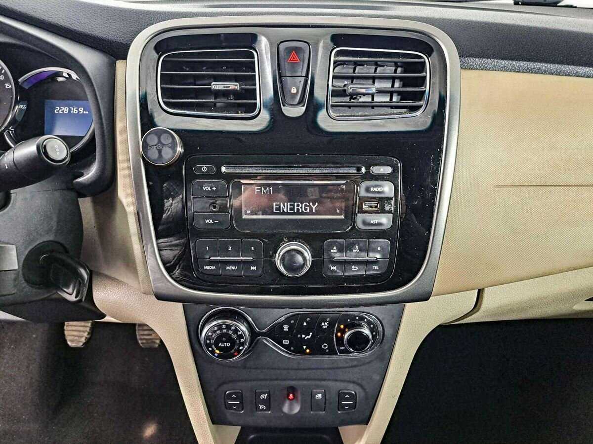 Продажа Б/У Рено Логан. Фото: #12