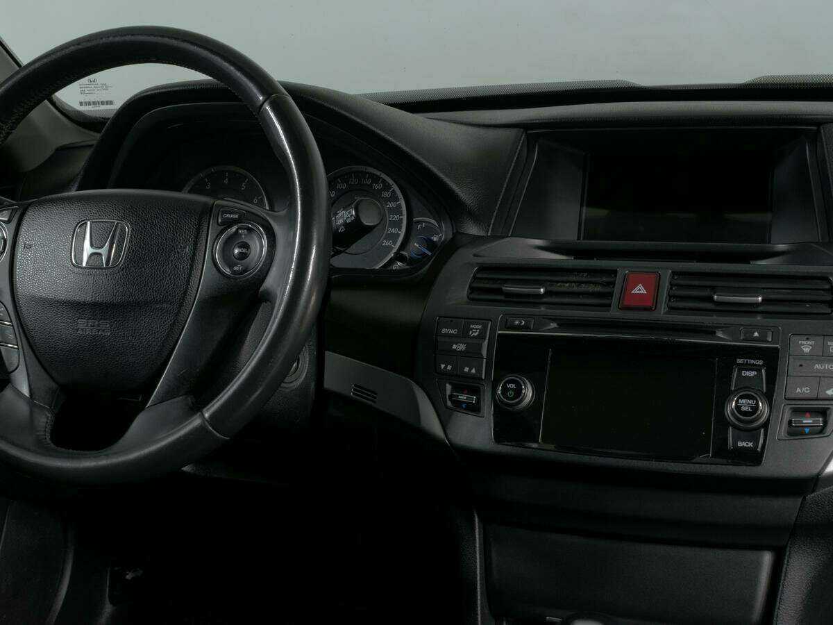 Купить Honda Crosstour с пробегом. Фото: #10