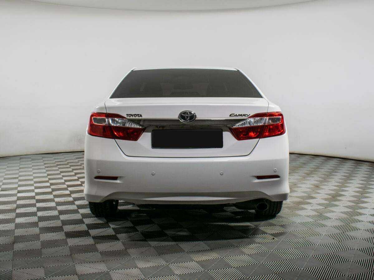 Продажа Б/У Тойота Камри. Фото: #5