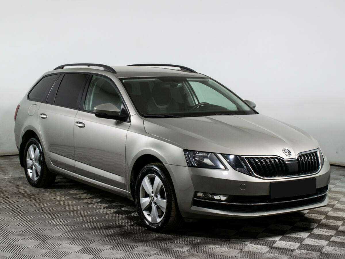 Купить Skoda Octavia с пробегом. Фото: #2