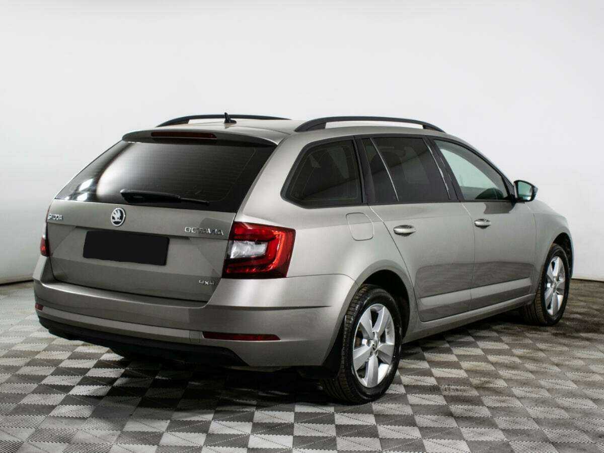 Купить Skoda Octavia с пробегом. Фото: #3