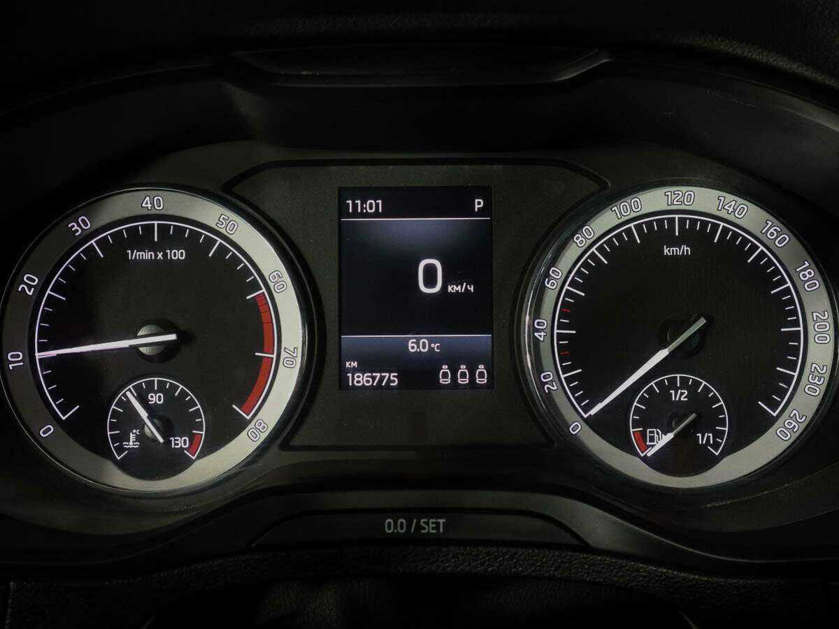 Купить Skoda Karoq с пробегом. Фото: #8