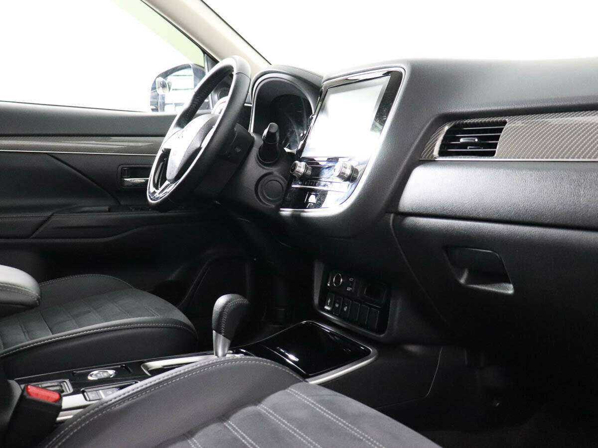 Купить Mitsubishi Outlander с пробегом. Фото: #6