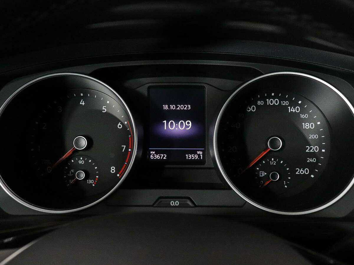 Купить Volkswagen Tiguan с пробегом. Фото: #5