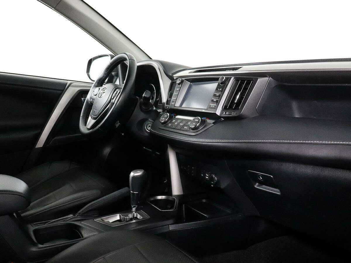 Купить Toyota RAV4 с пробегом. Фото: #6