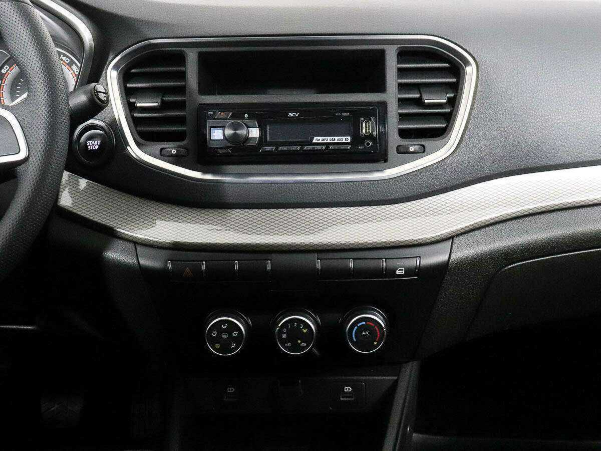 Купить Lada (ВАЗ) Vesta с пробегом. Фото: #9