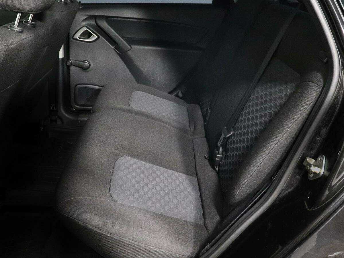 Купить Lada (ВАЗ) Granta с пробегом. Фото: #7