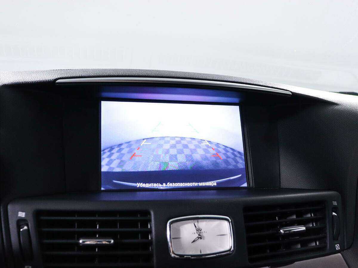 Купить Infiniti Q70 с пробегом. Фото: #11