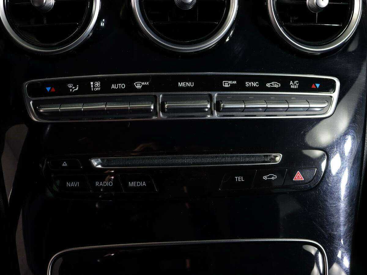 Купить Mercedes-Benz C-Класс с пробегом. Фото: #17