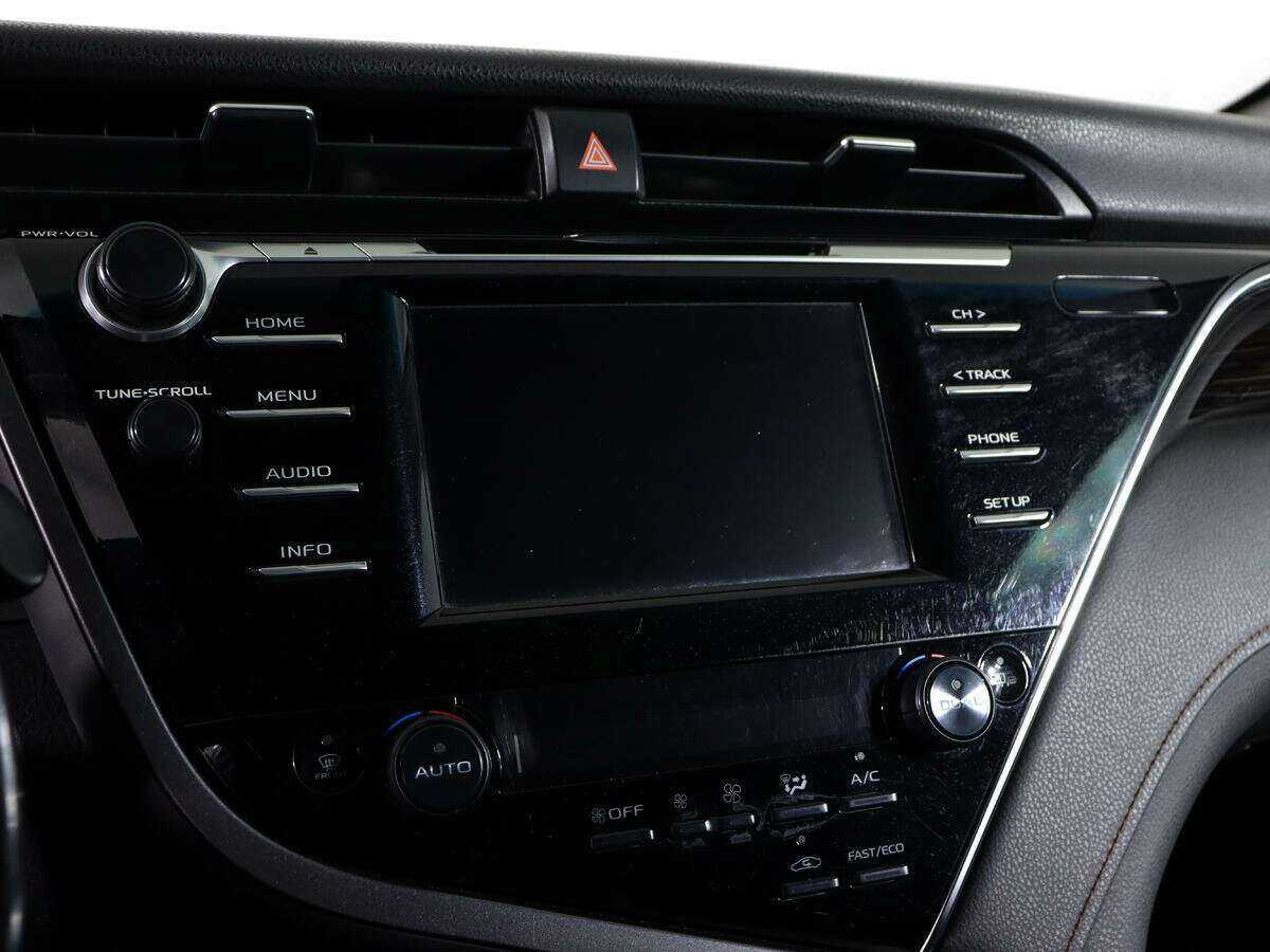 Купить Toyota Camry с пробегом. Фото: #18