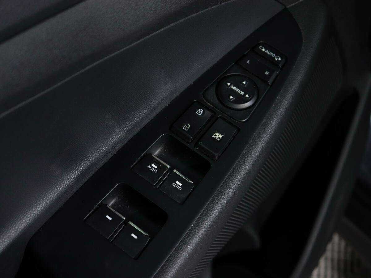 Купить Hyundai Tucson с пробегом. Фото: #18