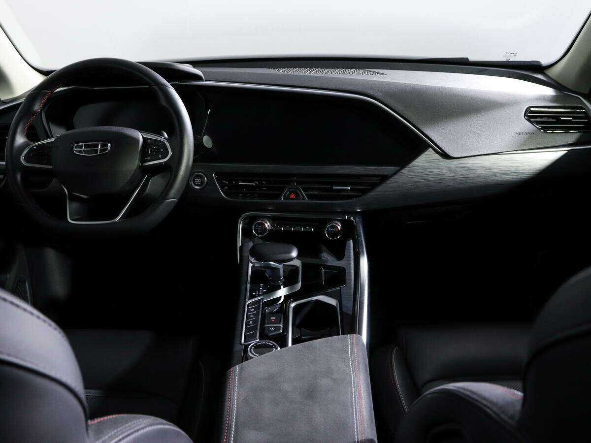 Купить Geely Tugella с пробегом. Фото: #8
