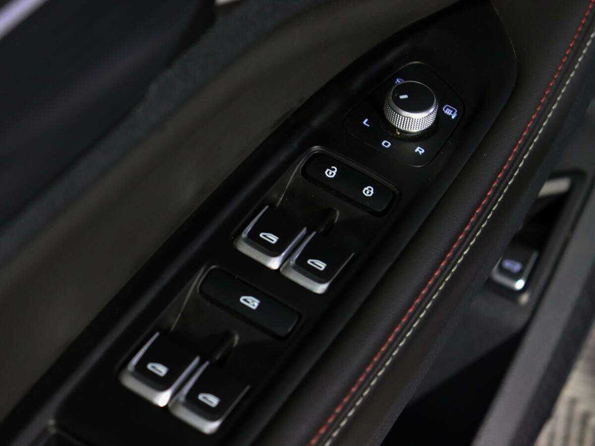 Купить Geely Tugella с пробегом. Фото: #17