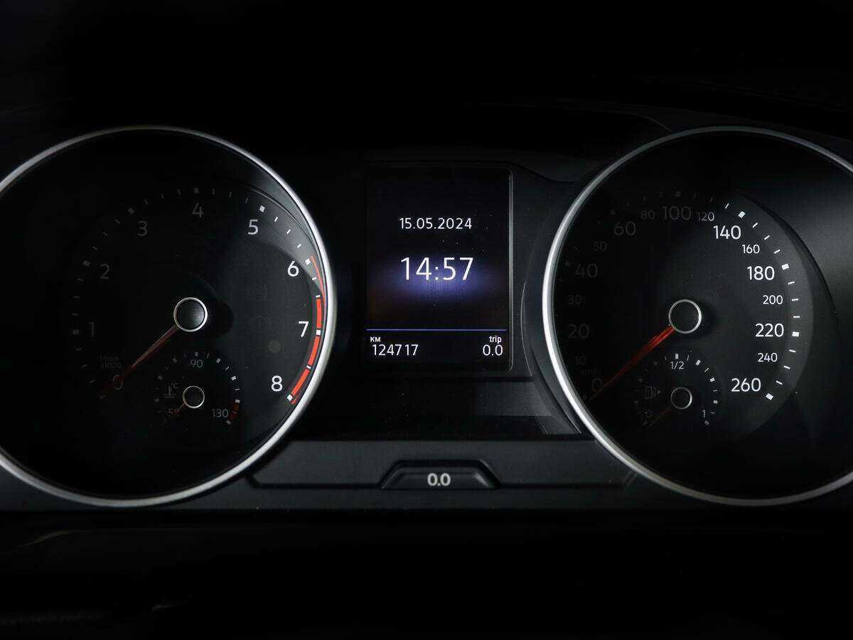 Купить Volkswagen Tiguan с пробегом. Фото: #8