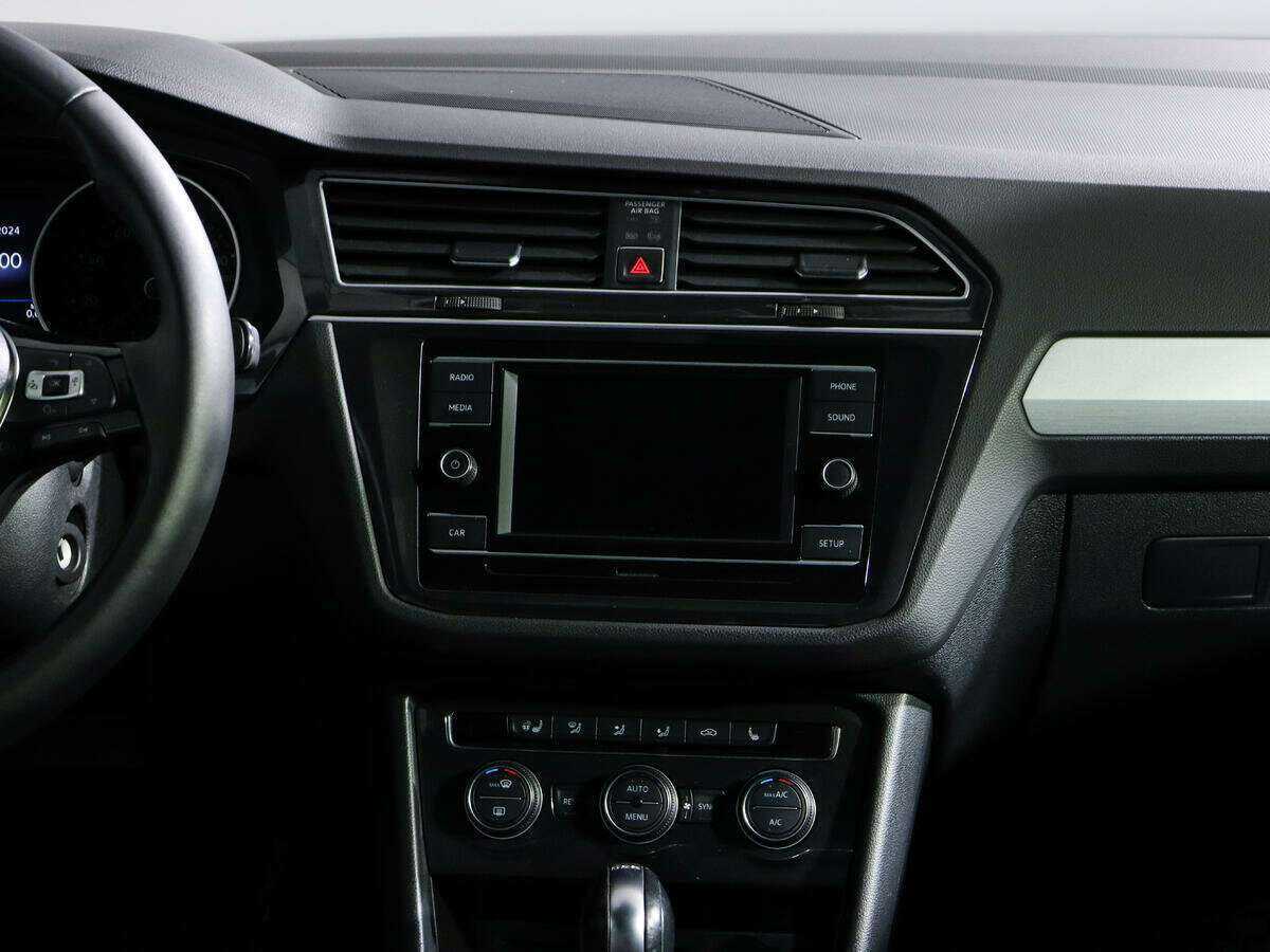 Купить Volkswagen Tiguan с пробегом. Фото: #10