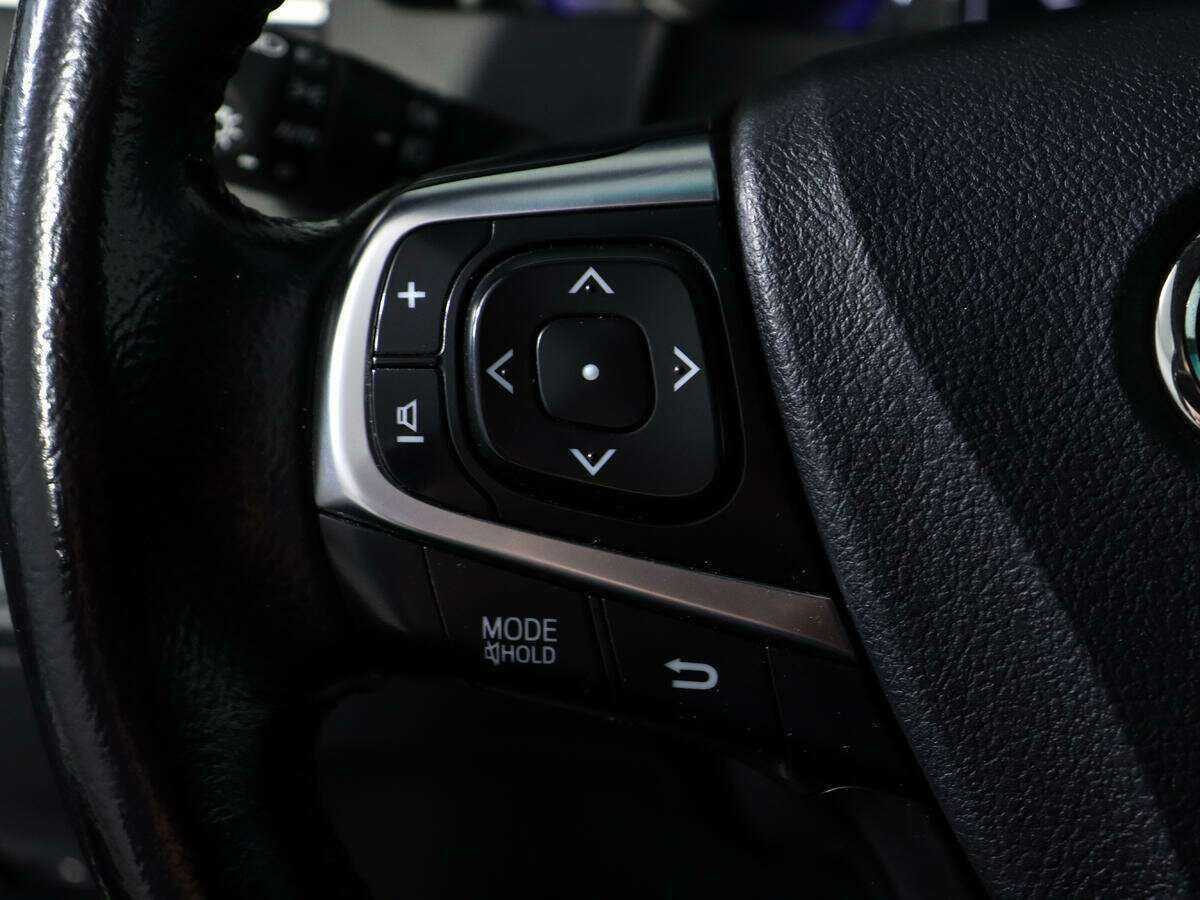 Купить Toyota Camry с пробегом. Фото: #18