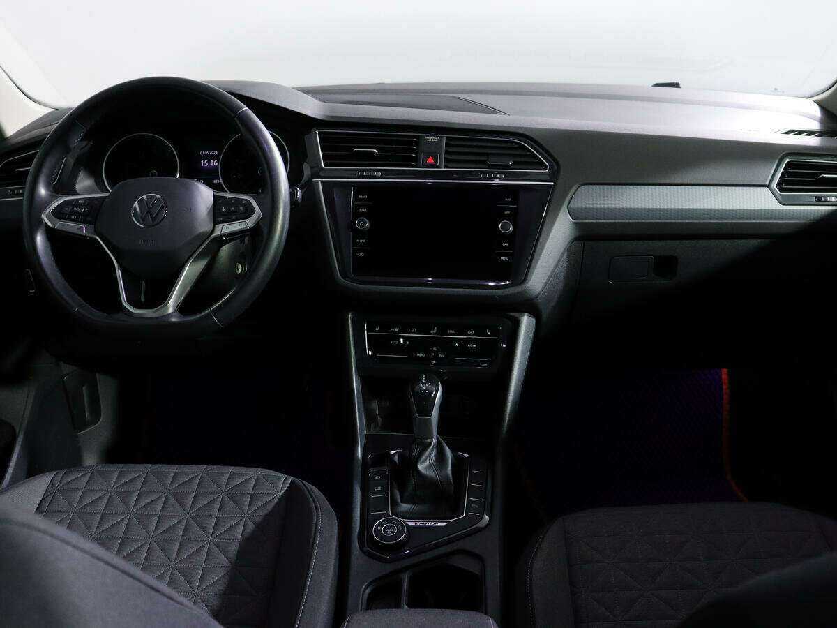 Купить Volkswagen Tiguan с пробегом. Фото: #11