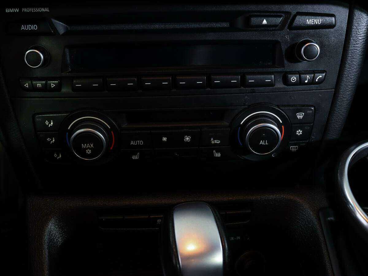 Купить BMW X1 с пробегом. Фото: #19