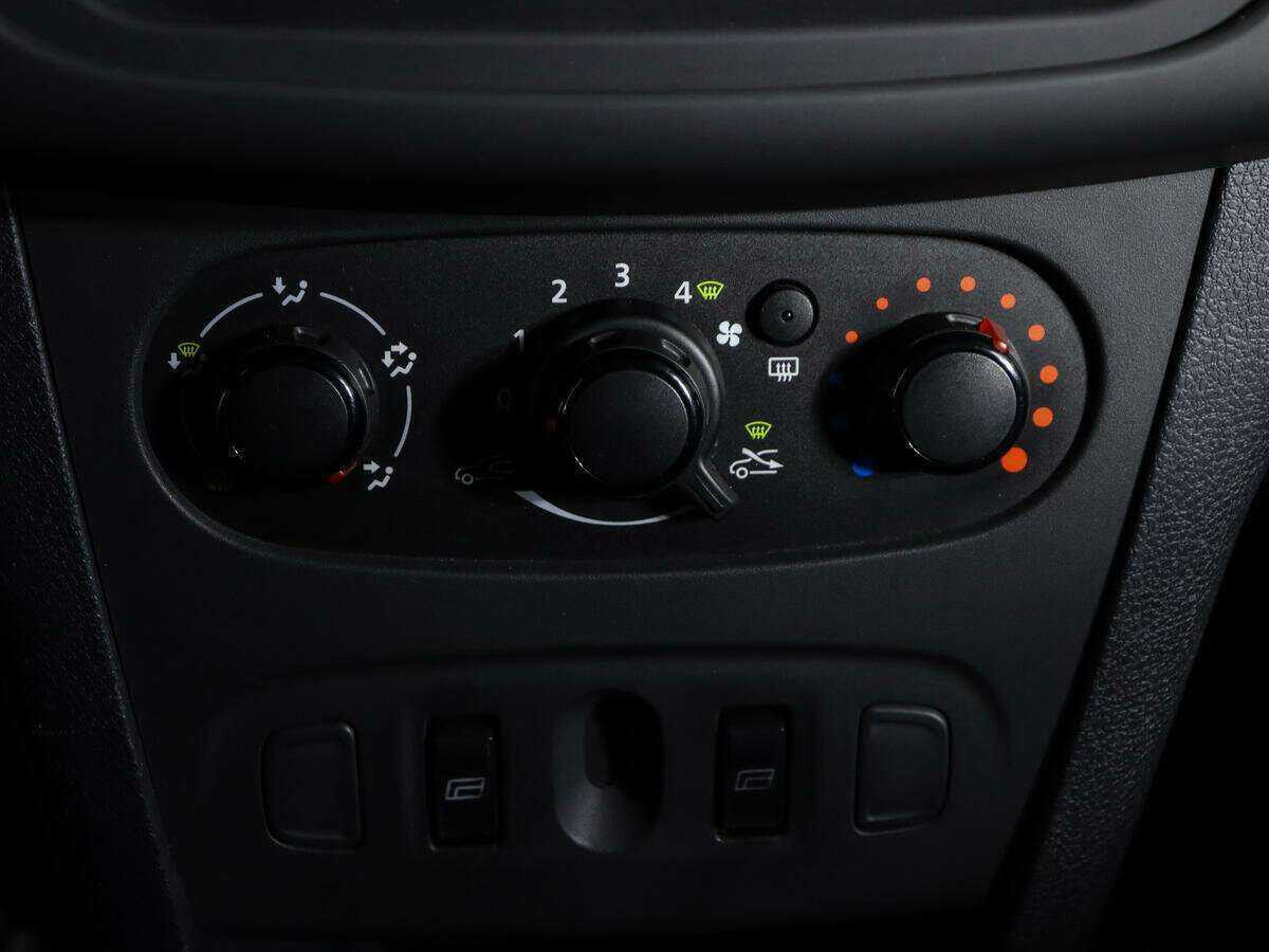 Продажа Б/У Рено Логан. Фото: #16