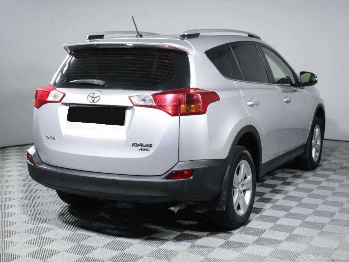Купить Toyota RAV4 с пробегом. Фото: #3