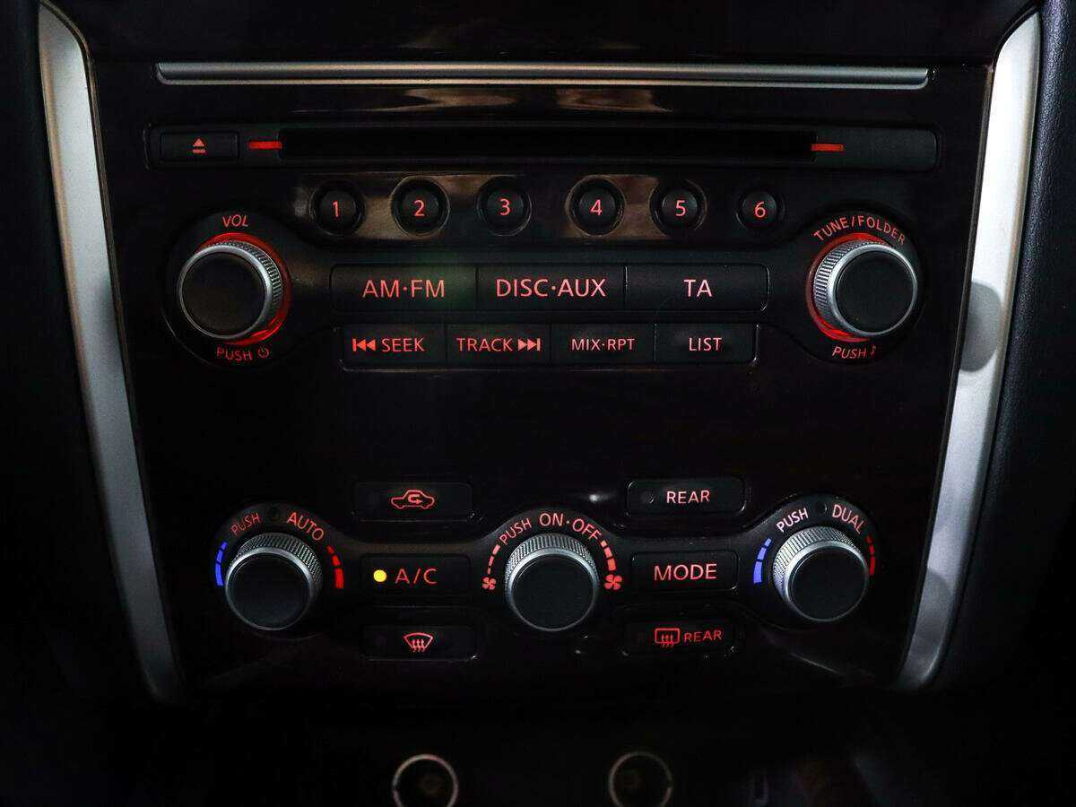 Купить Nissan Pathfinder с пробегом. Фото: #14