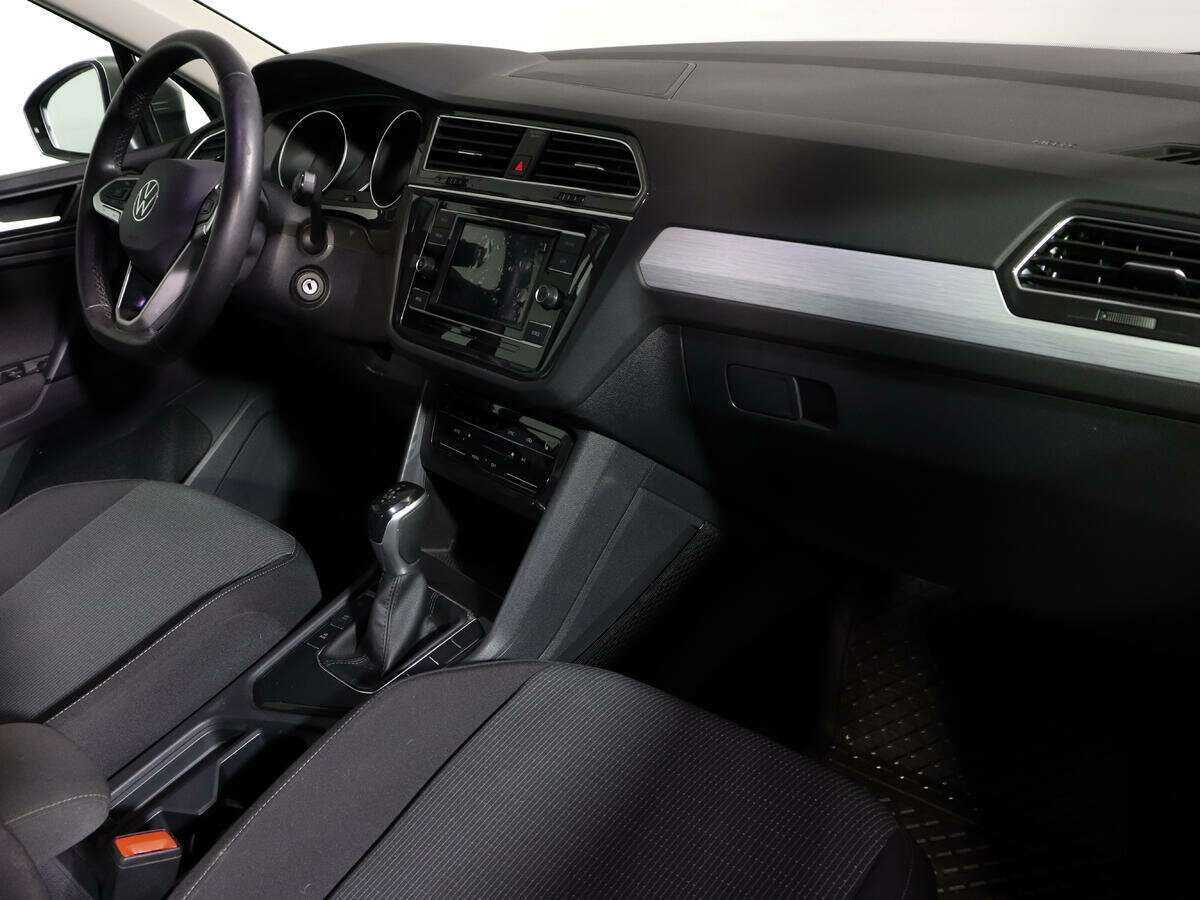 Купить Volkswagen Tiguan с пробегом. Фото: #7