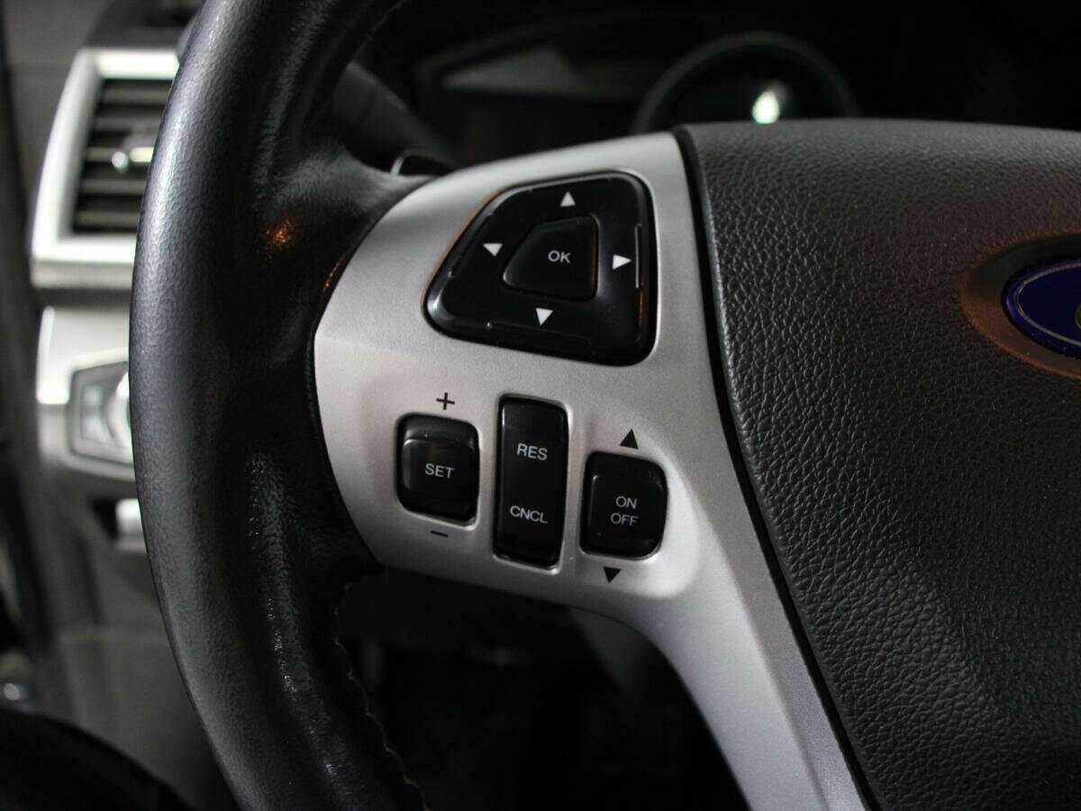 Купить Ford Explorer с пробегом. Фото: #20