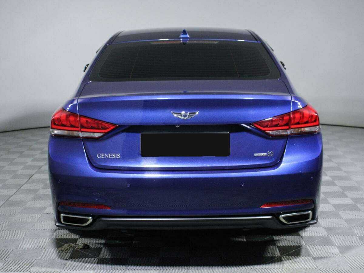 Купить Hyundai Genesis с пробегом. Фото: #4