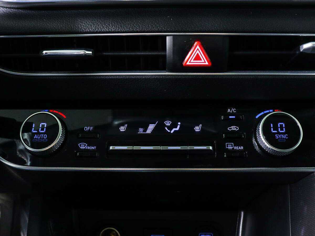 Купить Hyundai Sonata с пробегом. Фото: #14