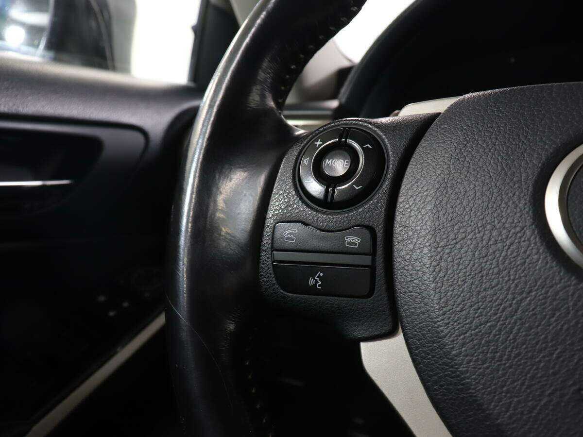 Купить Lexus IS с пробегом. Фото: #11