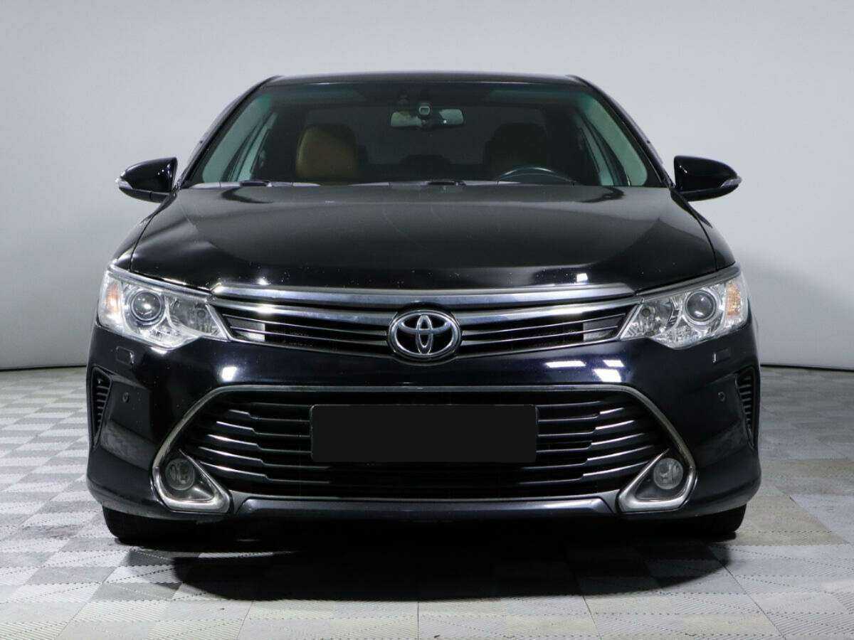 Купить Toyota Camry с пробегом. Фото: #1