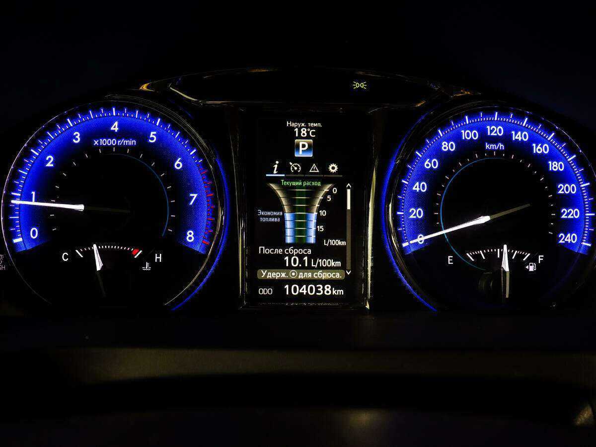 Купить Toyota Camry с пробегом. Фото: #7