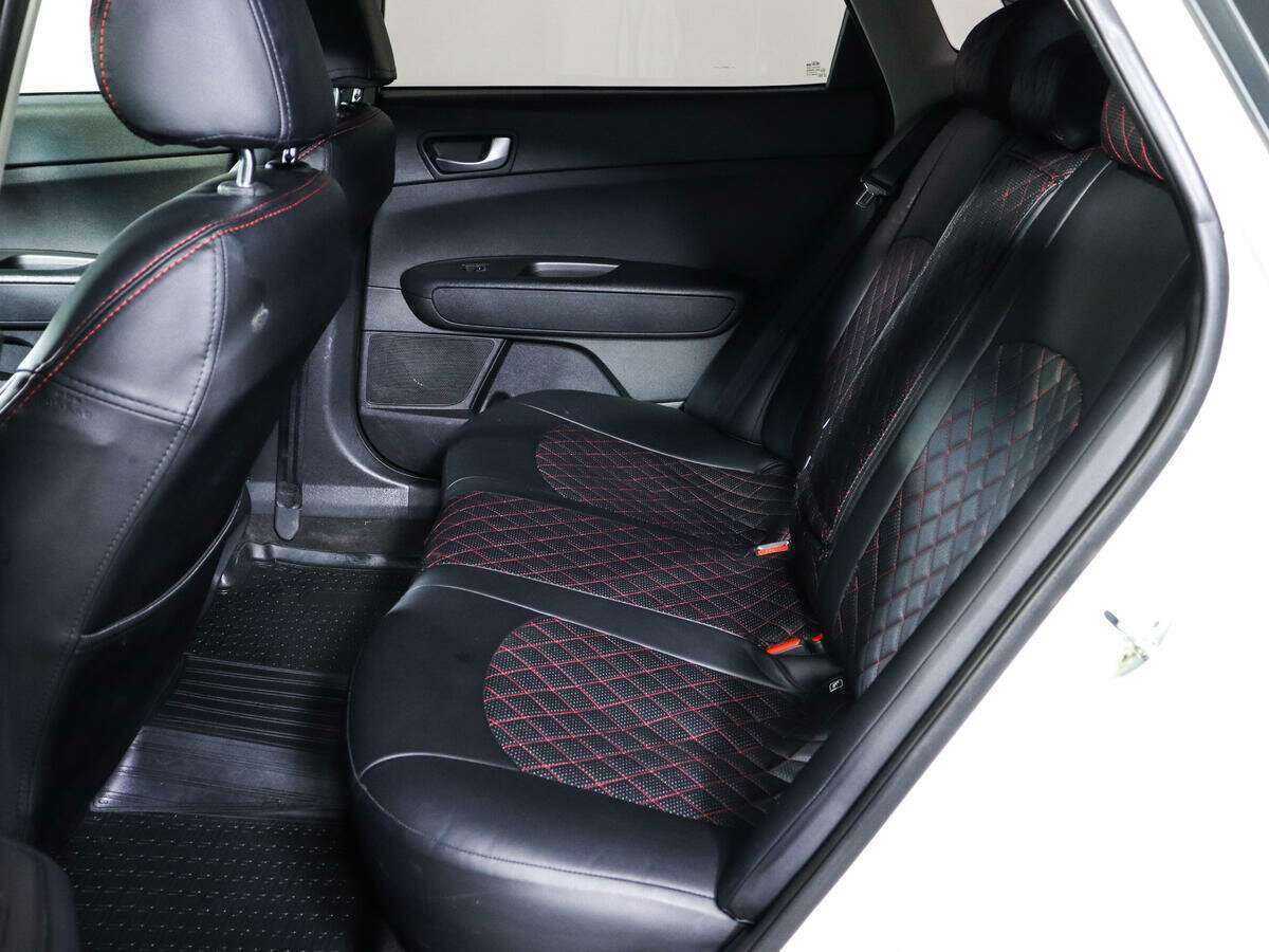 Купить Kia Optima с пробегом. Фото: #9