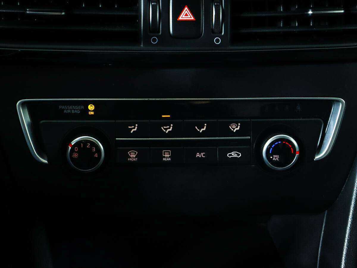 Купить Kia Optima с пробегом. Фото: #17