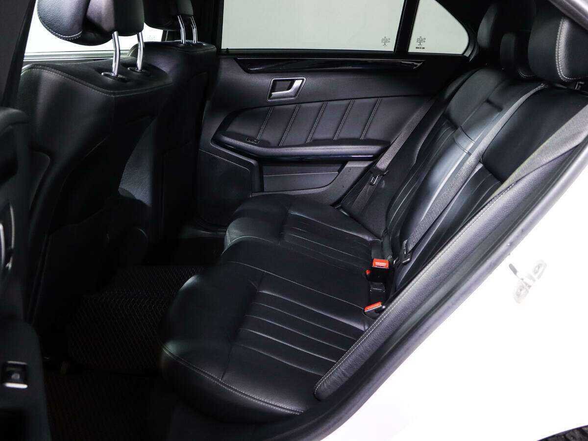 Купить Mercedes-Benz E-Класс с пробегом. Фото: #9