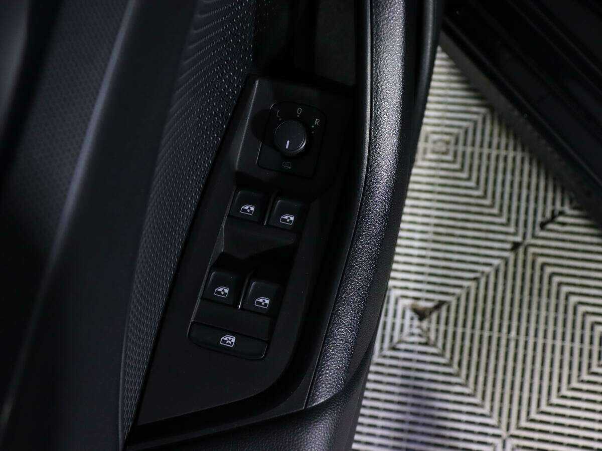 Купить Skoda Octavia с пробегом. Фото: #16