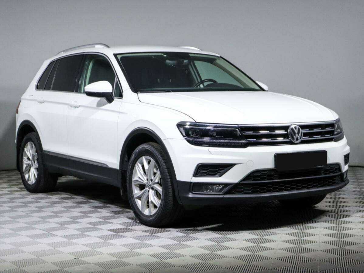 Купить Volkswagen Tiguan с пробегом. Фото: #2