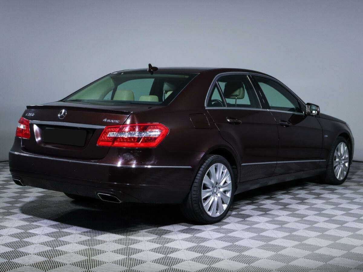 Купить Mercedes-Benz E-Класс с пробегом. Фото: #4