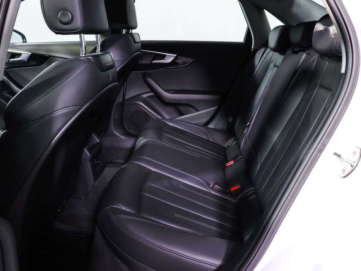 Купить Audi A4 с пробегом. Фото: #7