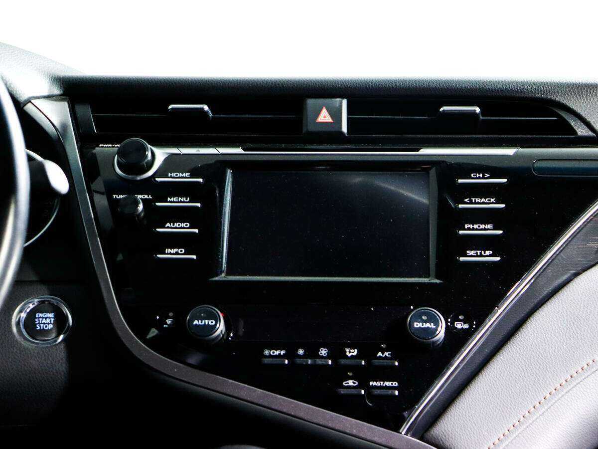 Купить Toyota Camry с пробегом. Фото: #12