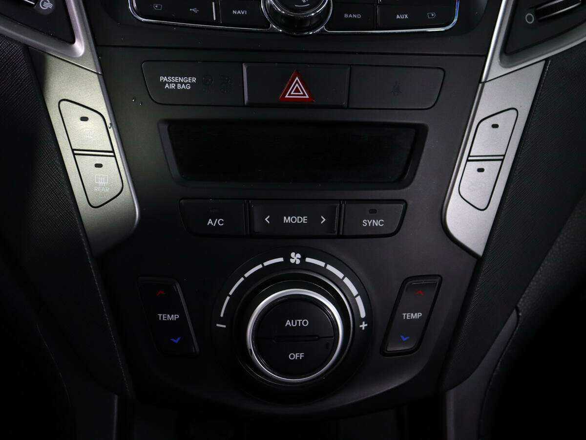 Купить Hyundai Santa Fe с пробегом. Фото: #15