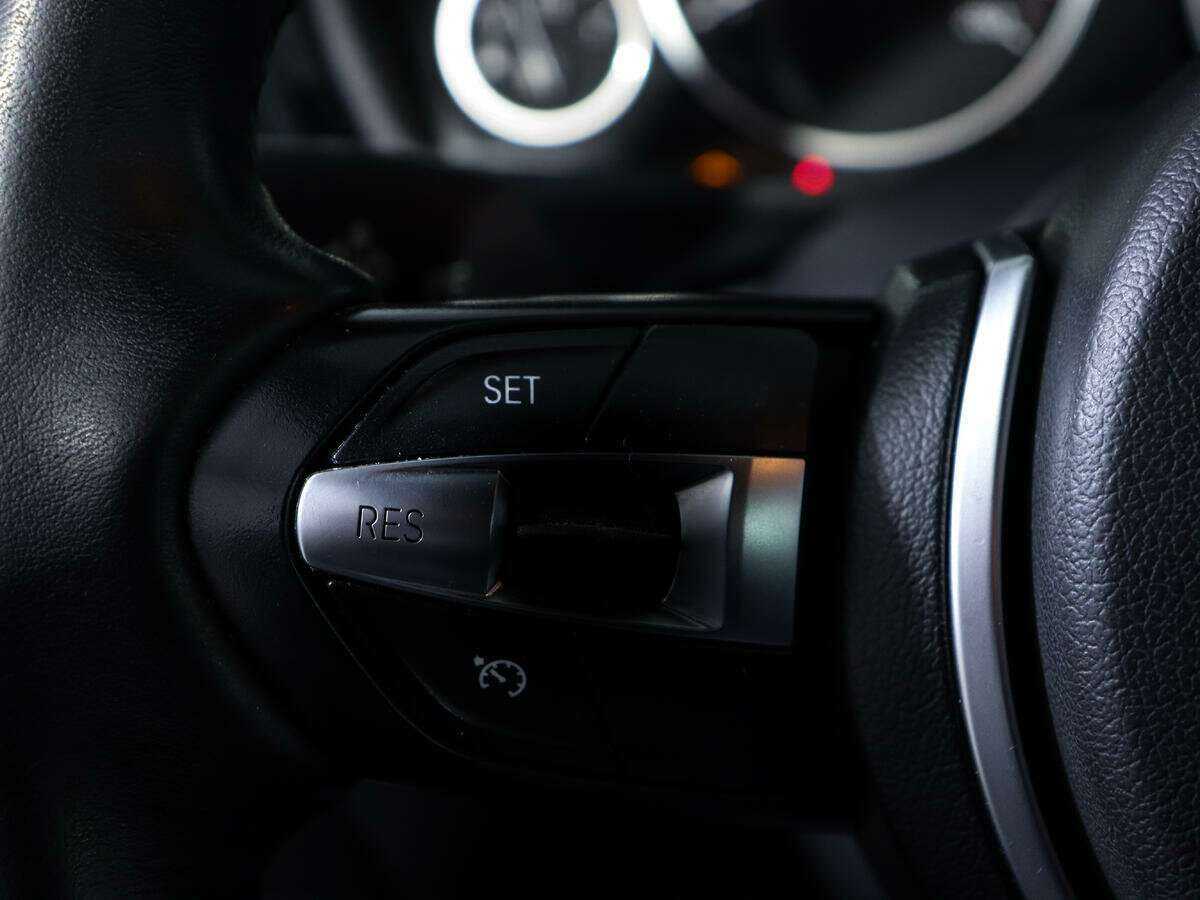 Купить BMW 3 серии с пробегом. Фото: #17