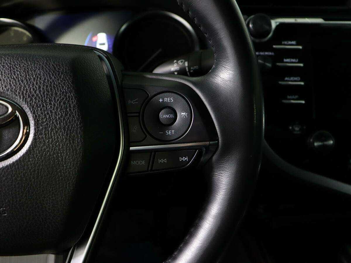 Купить Toyota Camry с пробегом. Фото: #19