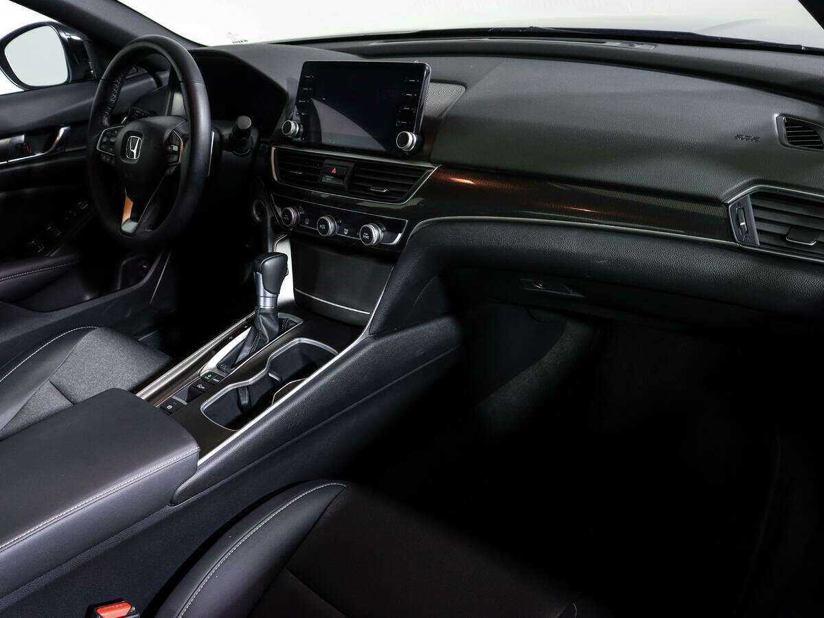 Купить Honda Accord с пробегом. Фото: #6