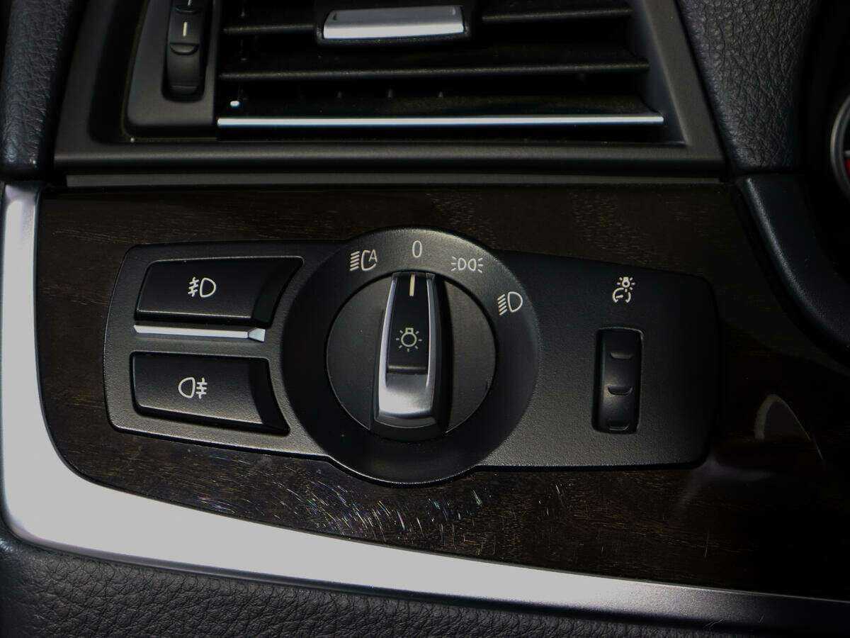 Купить BMW 5 серии с пробегом. Фото: #15