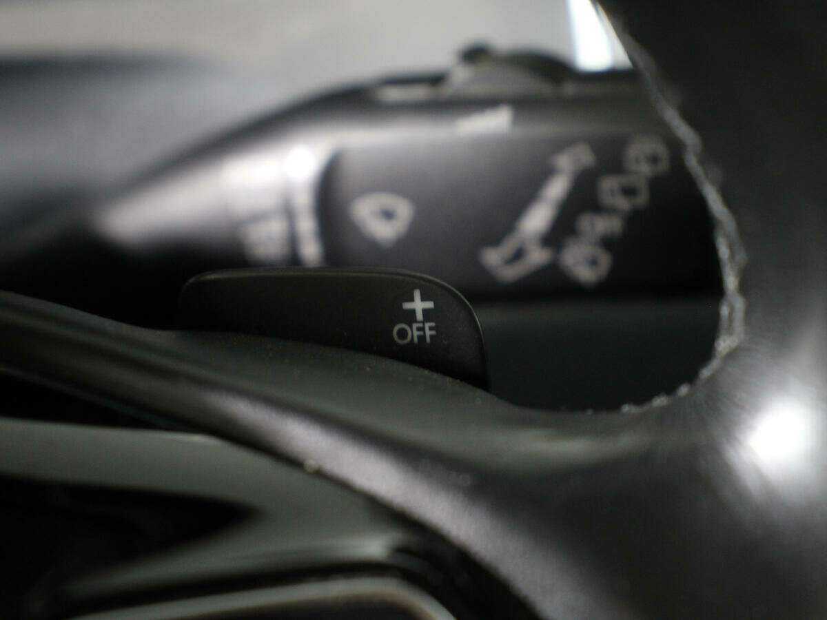 Купить Volkswagen Touareg с пробегом. Фото: #20