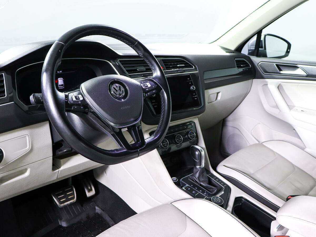 Купить Volkswagen Tiguan с пробегом. Фото: #13